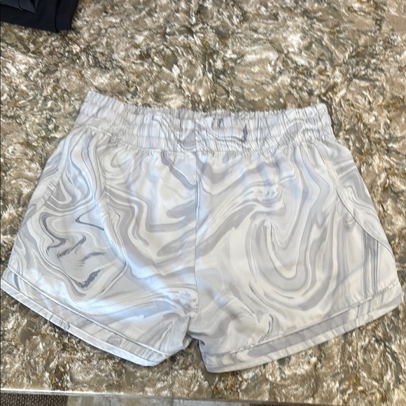 Fila Gray and White Athletic Shorts / E11 - Picture 3 of 4